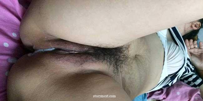 ผมเป็นควยที่สองที่ได้เย็ดหีแม่