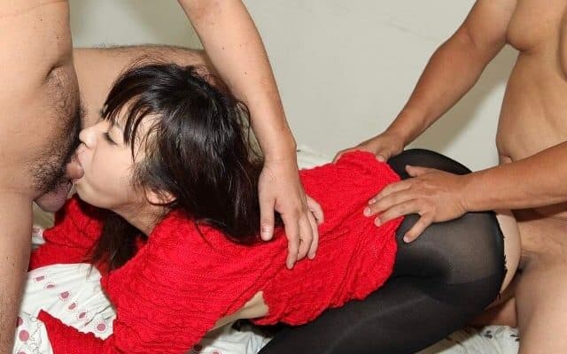 รวมเรื่องเสียว เพื่อนผัวตัวดี เสียวเอ่อล้นรูหีจนไหลย้อย 12 เพื่อนผัวตัวดี เสียวเอ่อล้นรูหีจนไหลย้อย